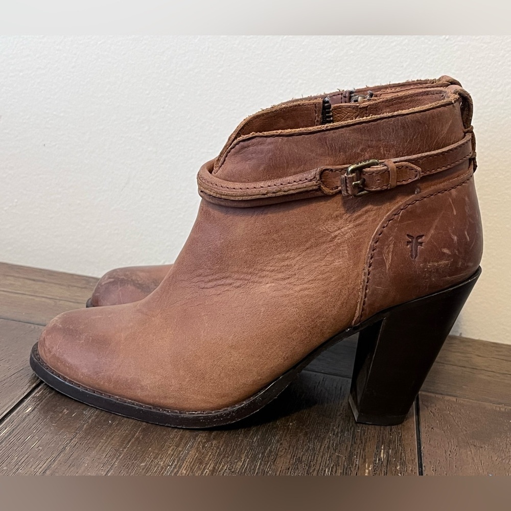 Frye Jenny Seam Booties Womens size 6 Made in Mexico - Picture 1 of 9